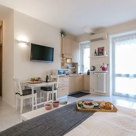 Violet - Loreto Apartment *